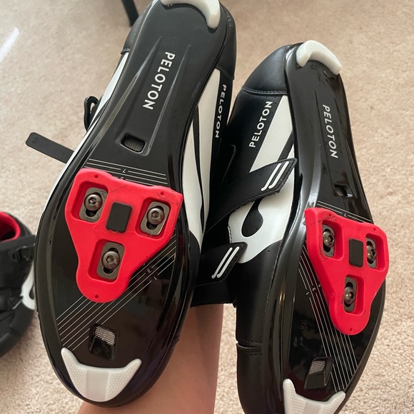 INDOOR CYCLING SHOES - Picture 2 of 4